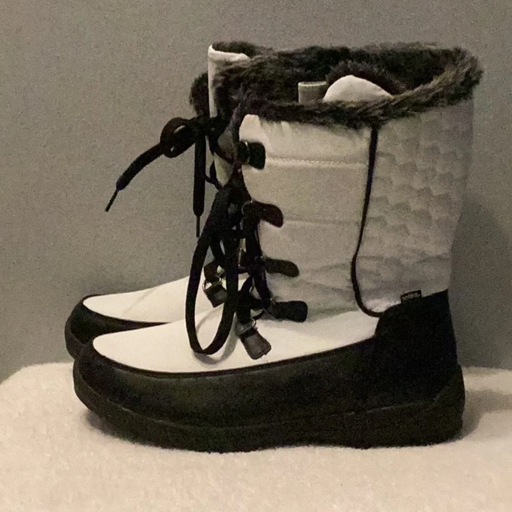 Totes Women's Winter & Rain Boots - Black and White - Picture 2 of 12